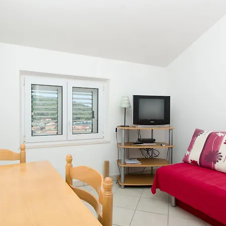 Apartments Vela Luka * 尼亚卢卡