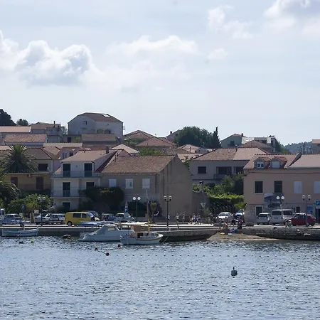 Apartments Vela Luka