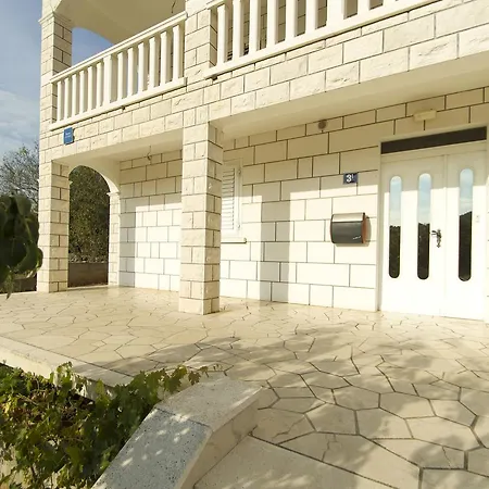 Apartments Vela Luka Daire