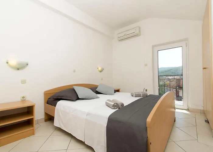 Apartments Vela Luka *