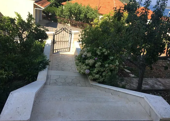 Apartments Vela Luka * Vela Luka